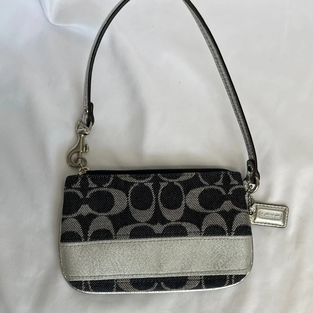 Coach EUC, zippered wristlet, blue & silver denim, clean, interior pkt, - Picture 3 of 13